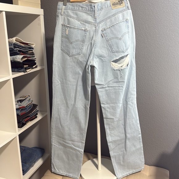 24 HR SALE Levi’s 94’ Baggy Jeans - Picture 5 of 7